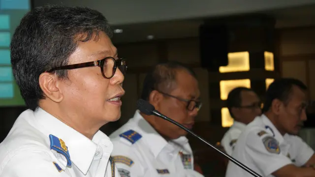 Cucu Mulyana menegaskan perusahaan akan dikenakan sanksi jika persyaratan dilanggar.