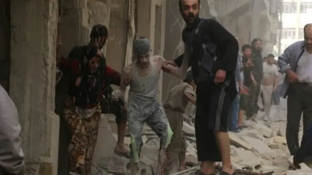 حلب اب تک کئی فضائی حملوں کا نشانہ بن چکا ہے 