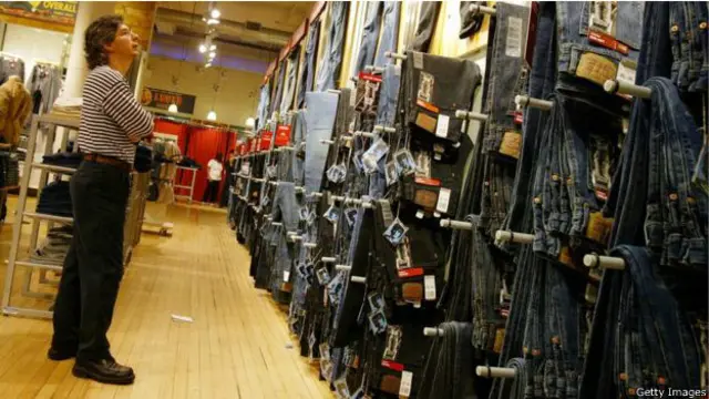 Chiến dịch quảng bá của hãng quần bò Levi's được cho là đã tạo cảm hứng cho những người tổ chức quảng bá giải Golf Volkswagen hồi 1998
