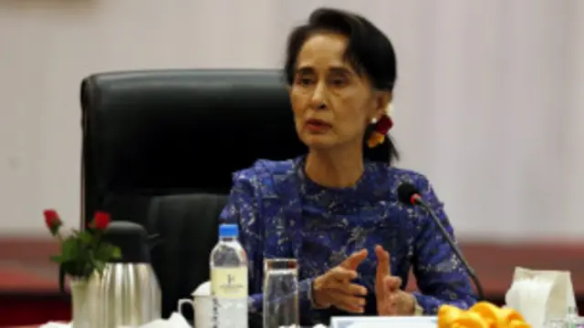 ၂၁ ရာစု ပင်လုံညီလာခံ ကျင်းပဖို့ ဒေါ်စုပြော