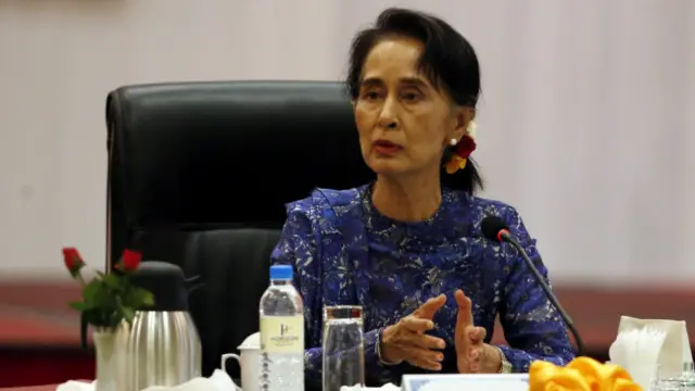 昂山素季試圖重新給前總統丹瑞陷入僵局的和平進程注入活力。