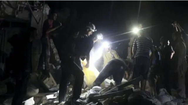 Ít nhất 20 người thiệt mạng trong cuộc không kích hôm 27/4 ở miền Đông Aleppo