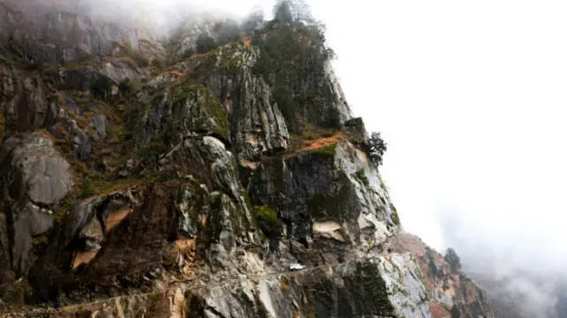 通往神秘的旁吉山谷的公路岌岌可危（圖片來源：Himanshu Khagta）