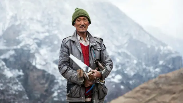 為了在惡劣的環境中生存，人們要儲備豐富的資源（圖片來源：Himanshu Khagta）