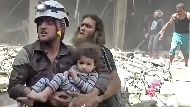 Kızıl Haç Halep'in insani bir felakete sürüklendiğini söyledi. 