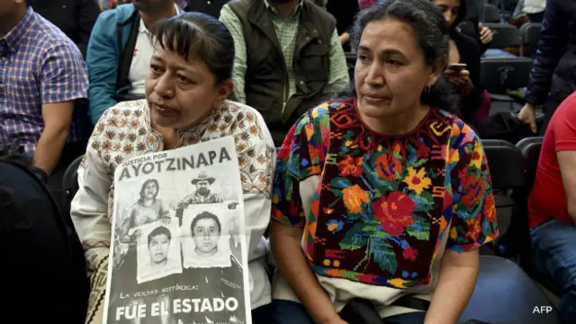Familiares de los estudiantes de Ayotzinapa