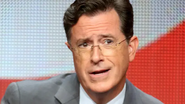 Stephen Colbert adalah orang yang tepat diteladani terkait balasan komentar tajamnya.
