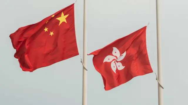 “黄之锋和其他的活动人士代表香港的未来。一个不会重走北京失败的独裁和一党制的未来。”