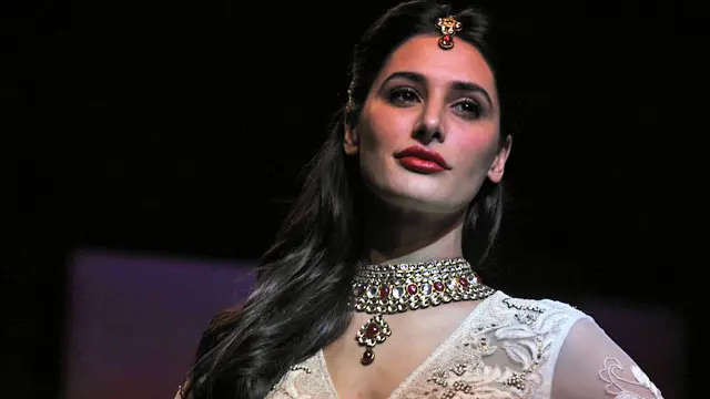 نرگس کے مطابق بالی وڈ کی فلموں میں نغمے اور رقص کافی اہمیت کے حامل ہیں، اس کے باوجود یہاں بہت سنجیدہ اور انٹینس فلمیں بن رہی ہیں 