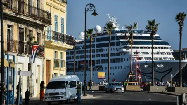 El Adonia en La Habana
