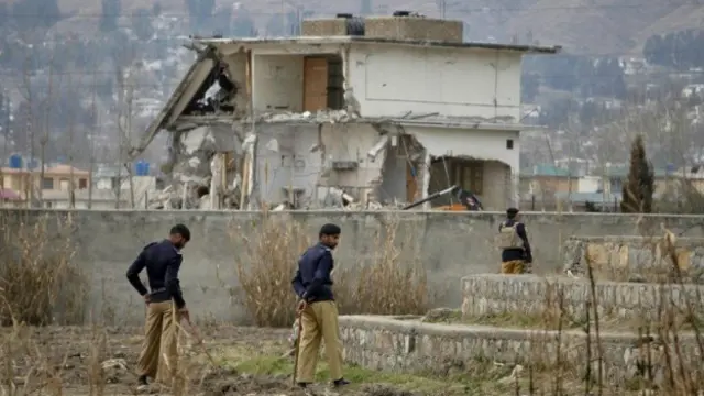 مخفیگاه بن‌لادن در سال ۲۰۱۲، پیش از تخریب کامل