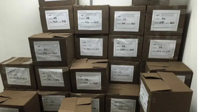 هشتاد جعبه حاوی طومارهای امضا شده تسلیم شورای نظارت بر انتخابات شده است