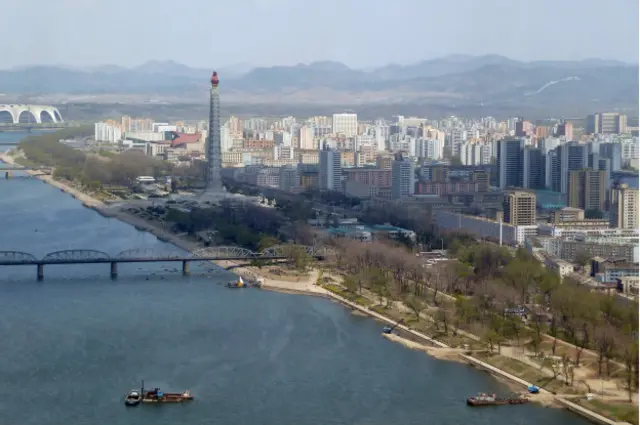 Монумент идей Чучхе