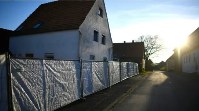 Слідство триває