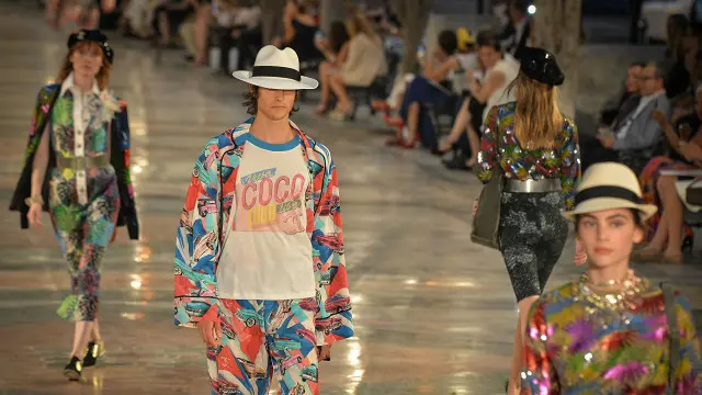 Bộ sưu tập của Karl Lagerfeld lấy cảm hứng từ 'văn hóa giàu có' của Cuba