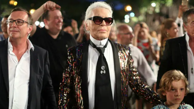 Nhà thiết kế chính của Chanel, Karl Lagerfeld