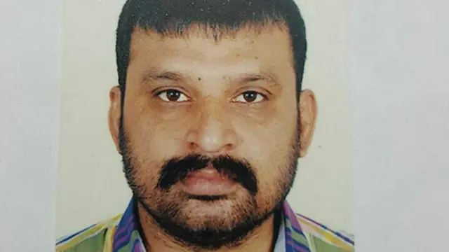 ایم کیو ایم کے کارکن آفتاب احمد متحدہ قومی موومنٹ کے سینیئر رہنما ڈاکٹر فاروق ستار کے رابطہ کار تھے