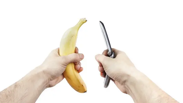 Банан и телефон-раскладушка