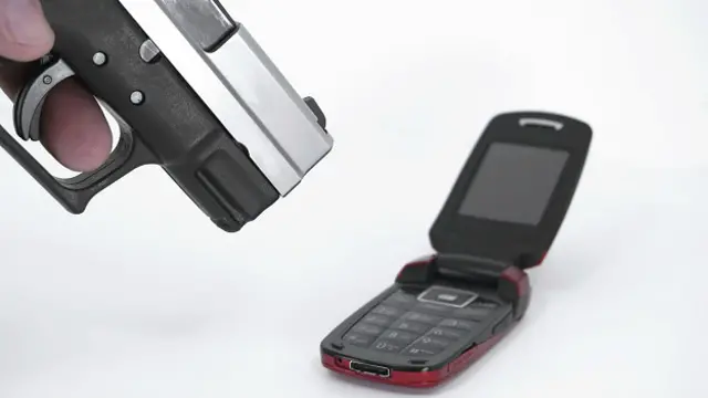 Телефон под прицелом
