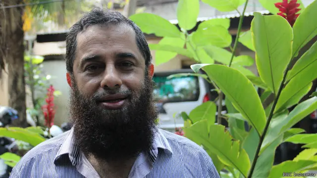 Hanif Thalib, kelahiran 1958, adalah pimpinan masjid Ridwan di Pamekasan. "Saya akan terus berdakwah, tapi akan lebih hati-hati terutama ketika menyinggung khilafiyah," katanya.