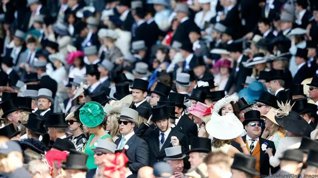 На наши успехи в жизни могут влиять не только наши родители, но и все наше социальное окружение - от дальних родственников до их друзей и знакомых