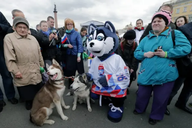 Празднества в Петербурге перед чемпионатом мира по хоккею