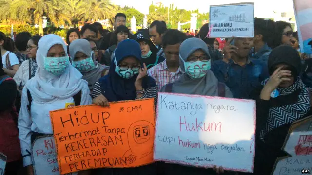 Demonstrasi ini menuntut keseriusan pemerintah menangani kekerasan seksual pada perempuan.