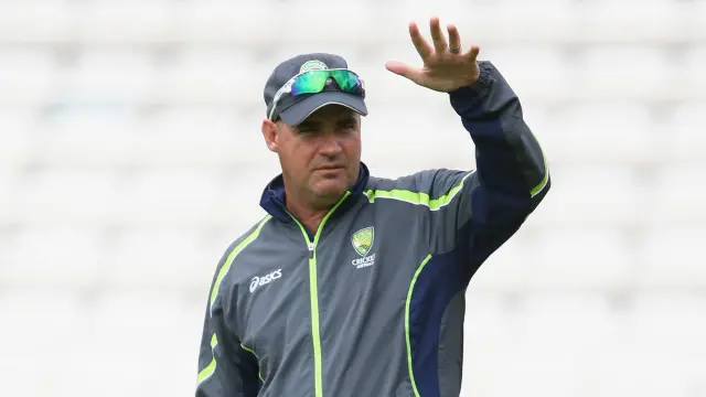 مکی آرتھر جنوبی افریقہ اور آسٹریلیا کی کرکٹ ٹیموں کے کوچ رہ چکے ہیں