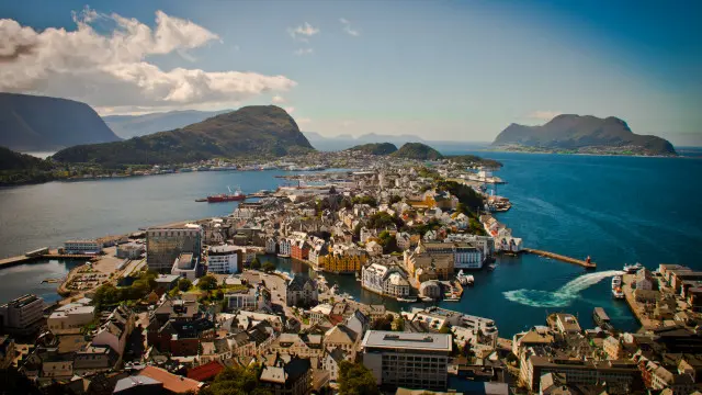 Вид на Олесунн з гори Аксла