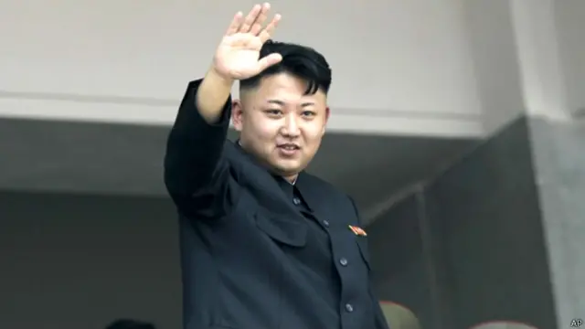 کم جونگ اُن اپنی آئندہ پالیسی کا اعلان کریں گے جس میں اقتصادی ترقی اور جوہری صلاحیت کے فروغ کی بات کریں گے۔