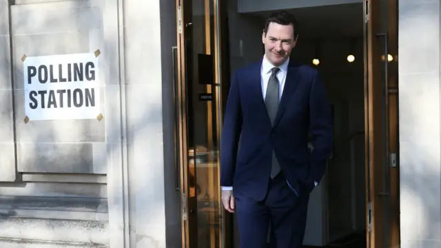 برطانیہ کے وزیر خزانہ جارج اوسبورن نے بھی لندن میئر کے انتخاب میں اپنا ووٹ ڈالا۔