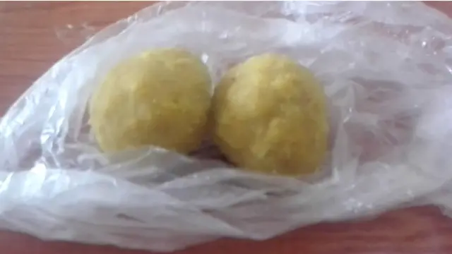 قطعتان من الحلوى المسمومة