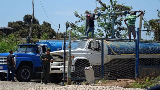 Camiones cisterna en Margarita