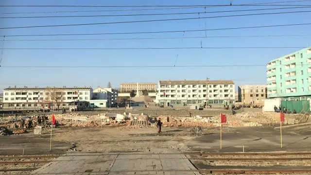 Cảnh tượng ven đường xe lửa tới Bình Nhưỡng