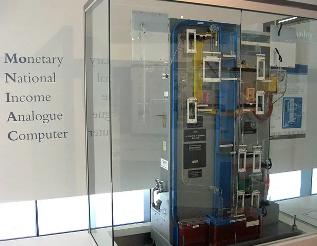 Curiosa pero efectiva. Y la historia del hombre que la hizo es toda una aventura.