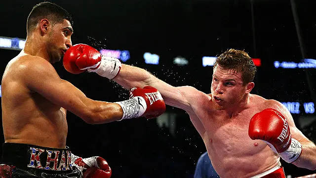 الواریس نے عامر دائیں مکے کا نشانہ بنایا