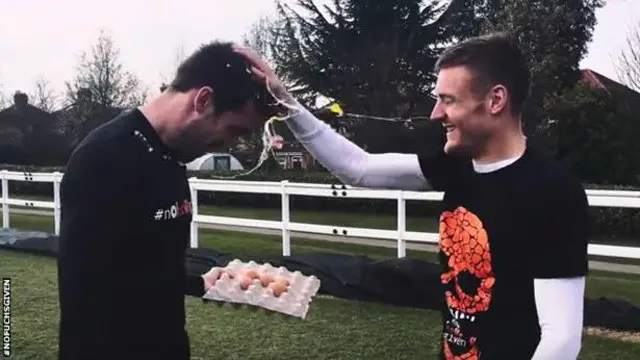 کریسیتن فوکس و جیمی واردی در زمین تمرین لستر