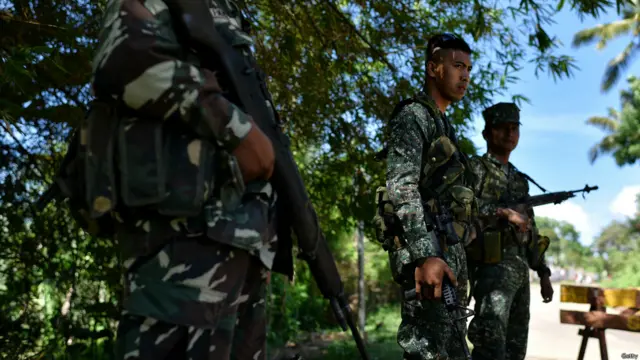 菲律宾选举投票,当局强化保安