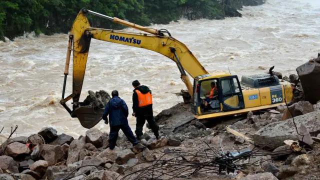 泰宁仍在持续下雨，给救援工作带来较大困难。