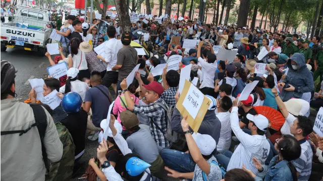 Nhiều người xuống đường vì thảm họa cá chết tại Việt Nam vì nỗi lo với môi trường sống
