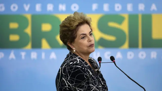 El proceso de juicio político podría acabar con la presidencia de Rousseff.