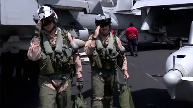 Tenientes Schnabel y Long