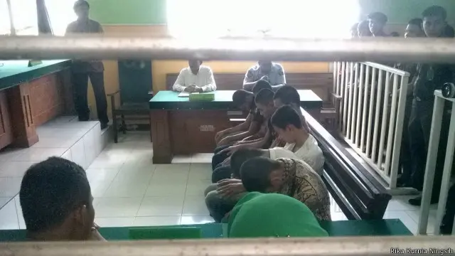 Tujuh dari 12 terdakwa pemerkosa dan pembunuh YY di Bengkulu, masih di bawah umur.