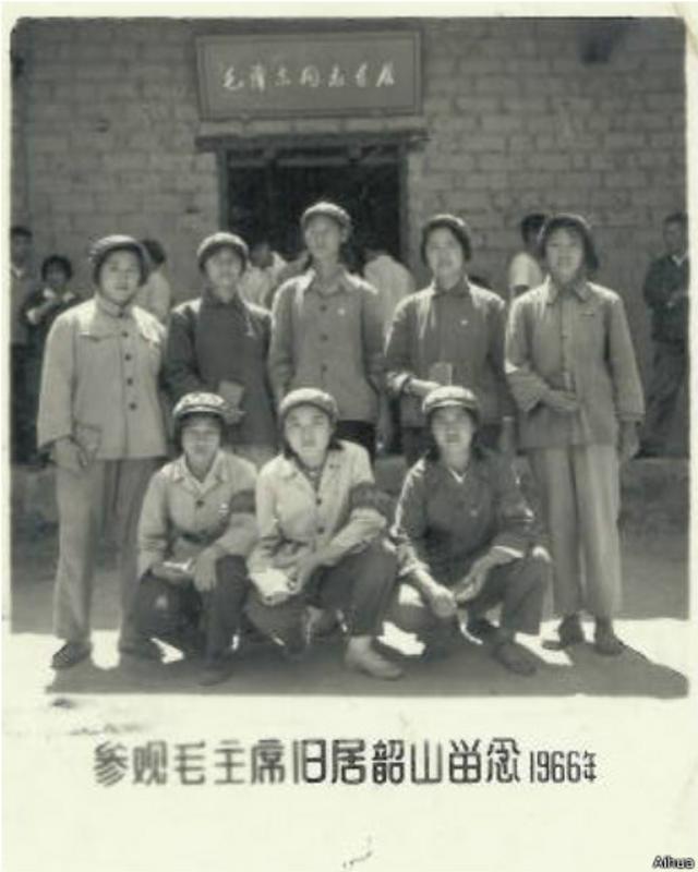 1966年，艾华到“革命圣地”韶山