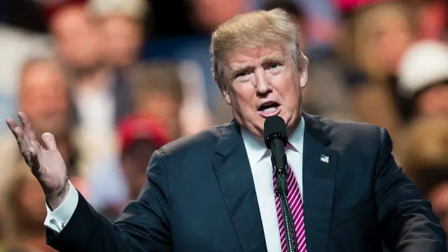 ترامپ گفته بود شهردار جدید لندن که مسلمان است میتواند از این قاعده مستثنا شود؛ صادق خان گفته است چنین ارفاقی نمیخواهد.