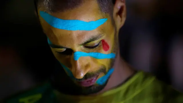 صدر روسیف کے حامیوں نے کئی شہروں میں ان کے مواخذے کے خلاف مظاہرے کیے ہیں