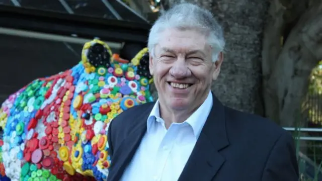 ڈیئر لو جنوبی افریقہ سے نقل مکانی کرکے آسٹریلیا آ بسے ہیں