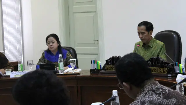 Presiden Joko Widodo mengategorikan kekerasan seksual pada anak sebagai kejahatan luar biasa.