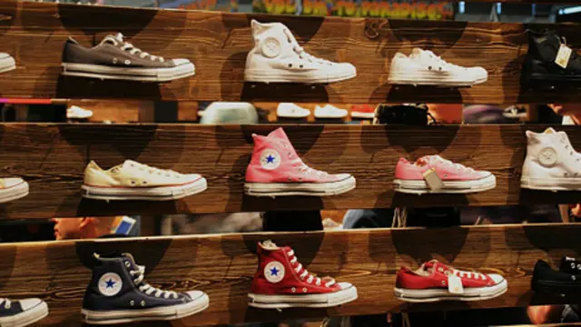 Магазин спортивного взуття