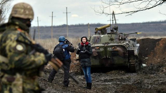 Журналисты на востоке Украины